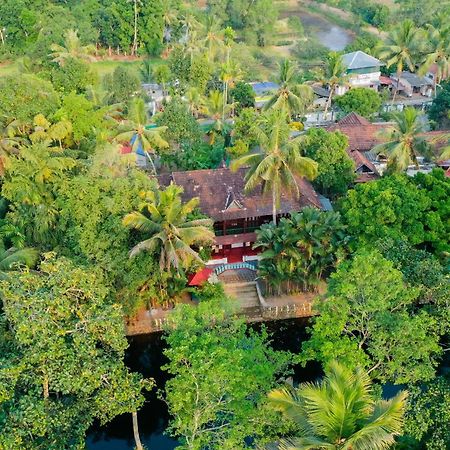 Garggi Backwater Retreat Hotel Kottayam Exterior photo